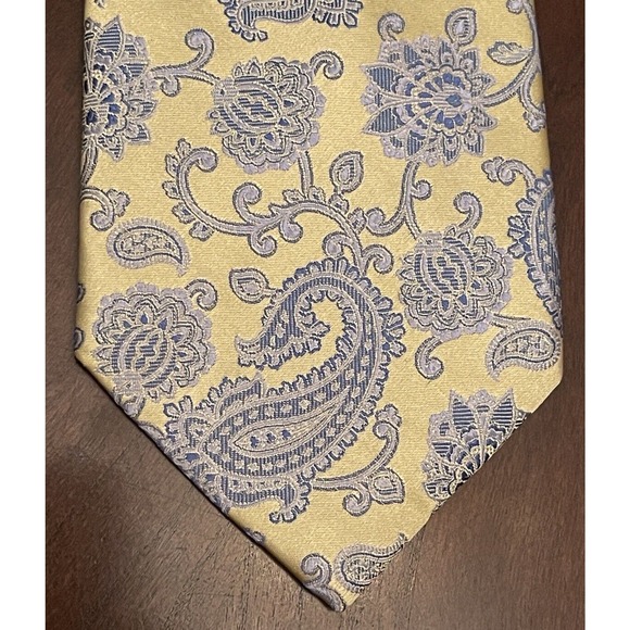 CM Gold Series Designed In Italy Gold Blue Hand Made 100% Silk Made In China - Picture 1 of 9